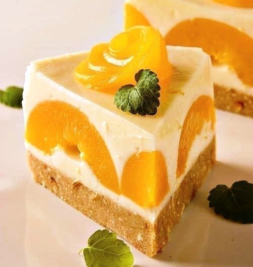 Йогуртовый Торт с (персиками и лимоном)